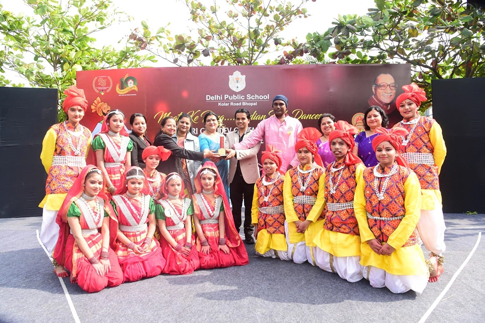 Shri Gurudev Gupta Memorial Inter School Group Dance Competition 03